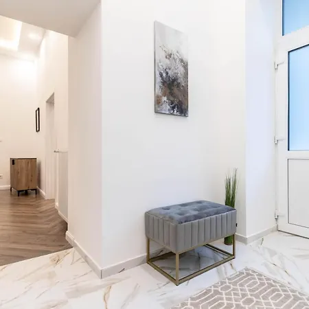 Assea Elegant With 2 Bedroom In Downtown * Boedapest