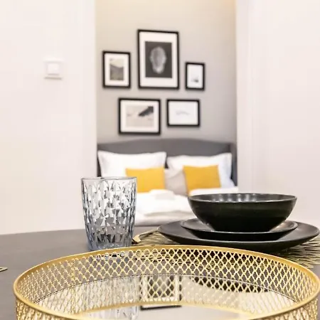 Assea Elegant With 2 Bedroom In Downtown *